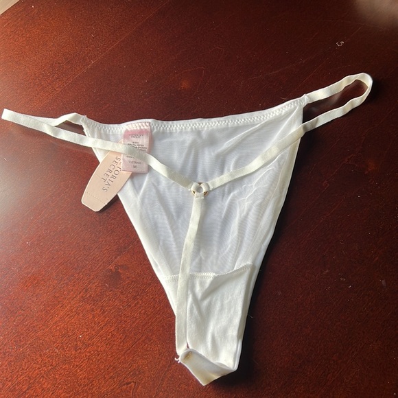 Victoria’s Secret white V string panty size M - Picture 3 of 5